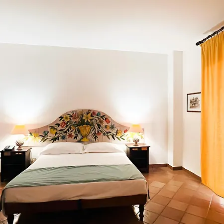 Hotiday Collection - Hotel